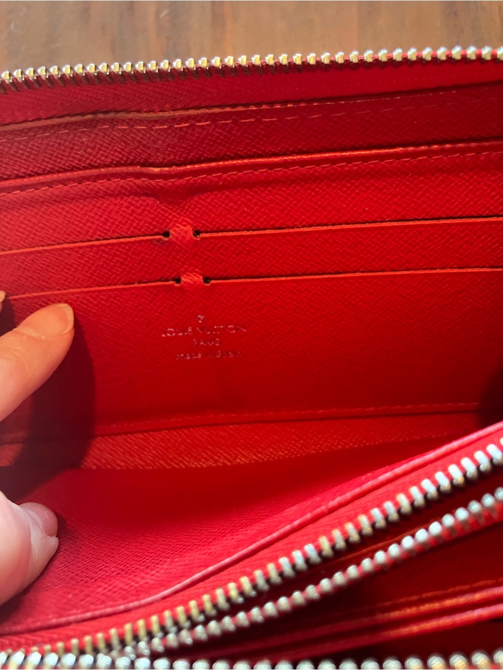 Louis Vuitton Red Textured Zip-Around Wallet EPI - Picture 7 of 12